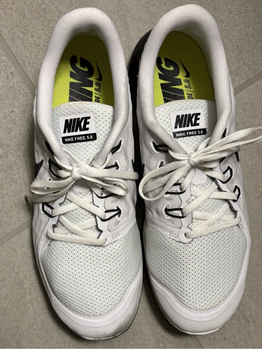 Nike Women’s Free 5.0 Running Training Shoes Size 12 in White/Black